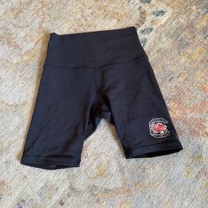 Never worn lululemon biker shorts